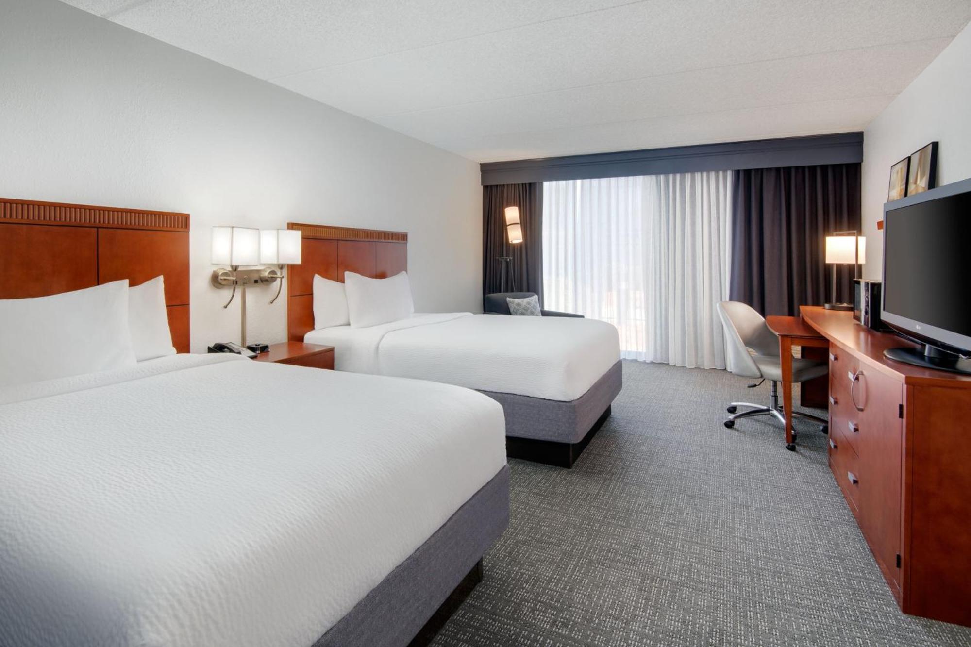 Courtyard By Marriott Augusta Hotel Bagian luar foto