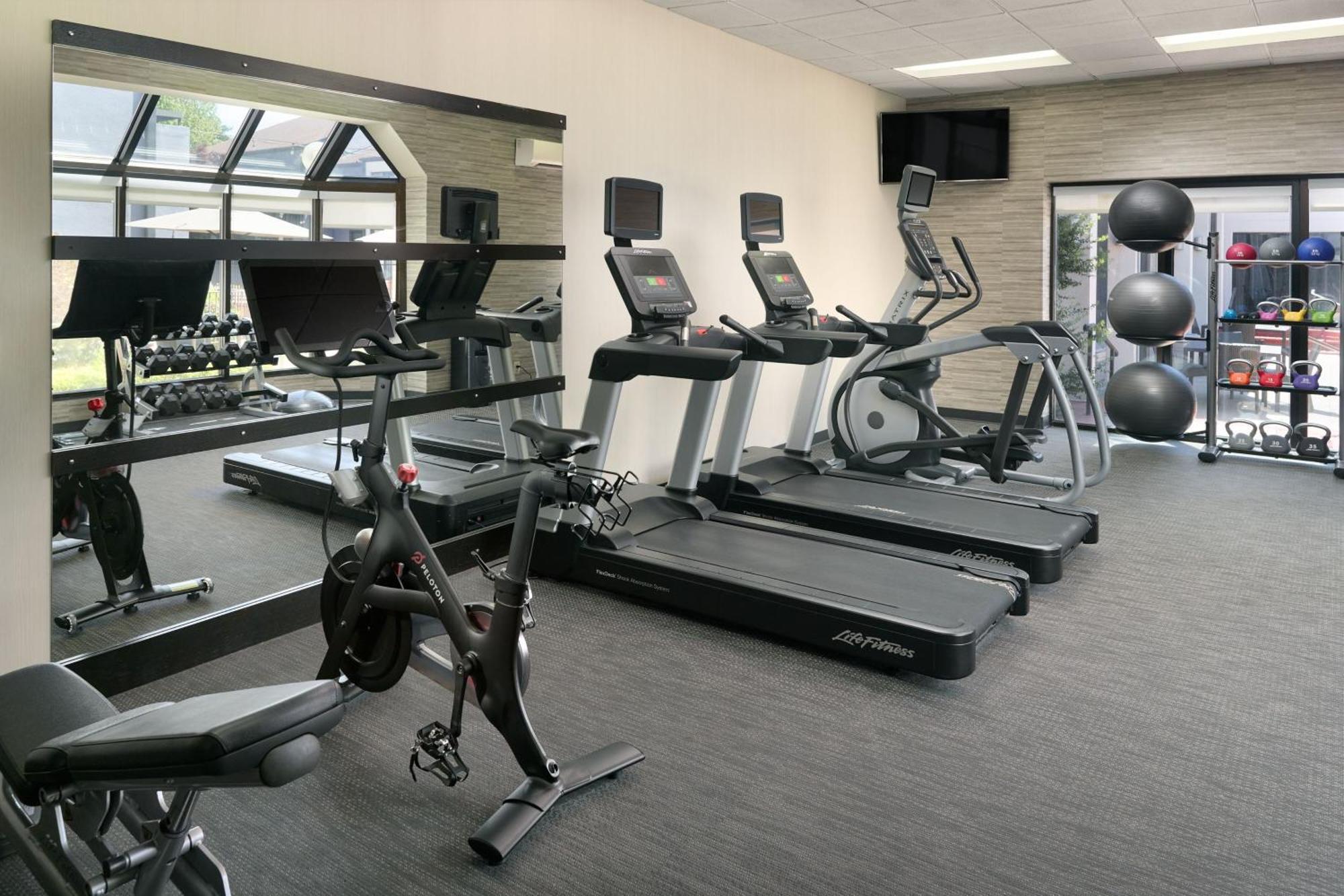 Courtyard By Marriott Augusta Hotel Bagian luar foto