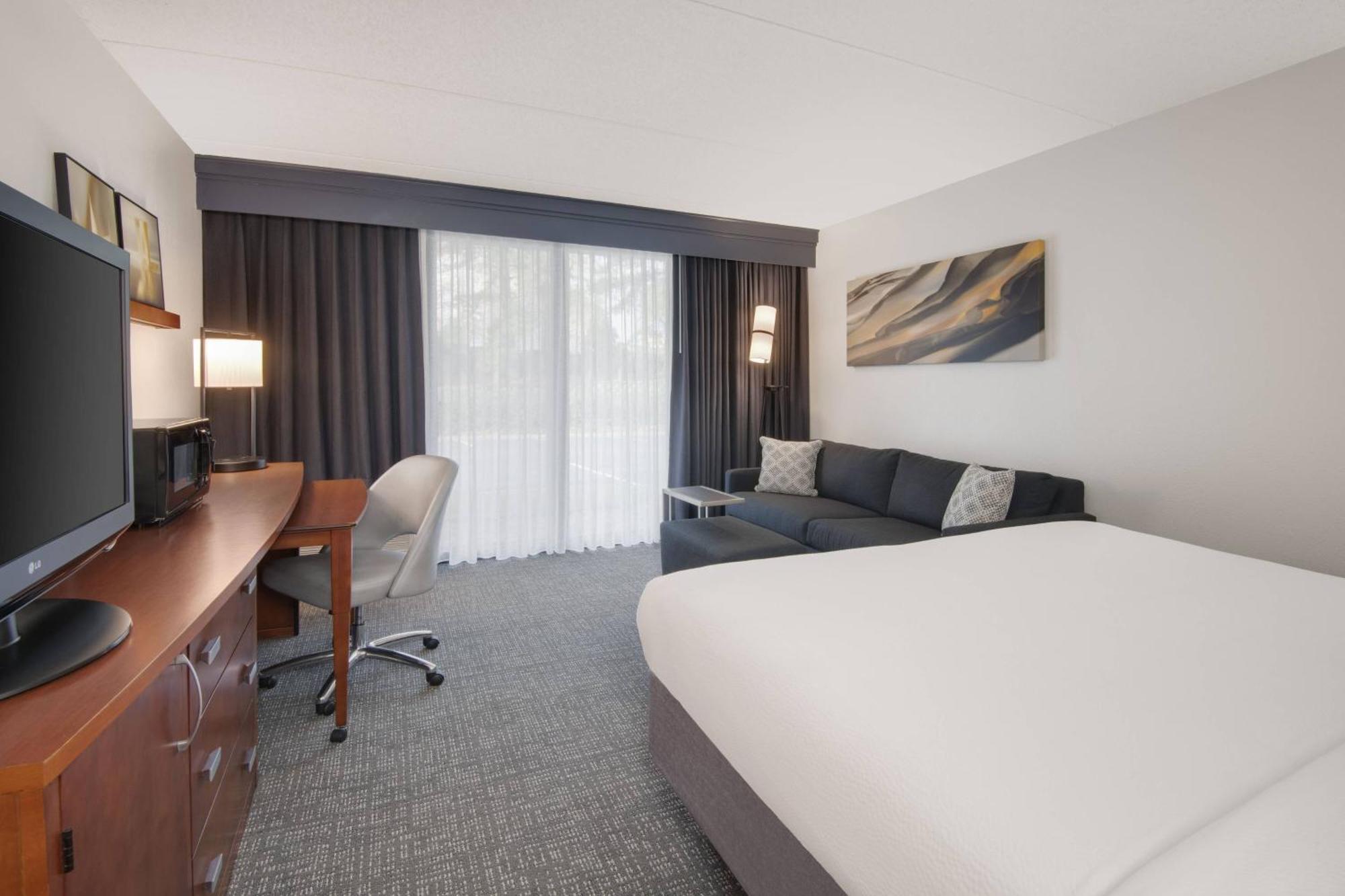 Courtyard By Marriott Augusta Hotel Bagian luar foto